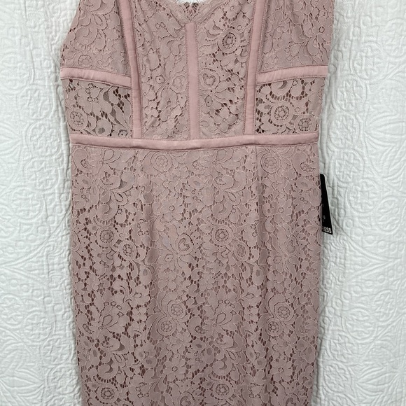 Express Women’s Lace Midi Dress in Blush Pink sz 8 NWT - Picture 3 of 13